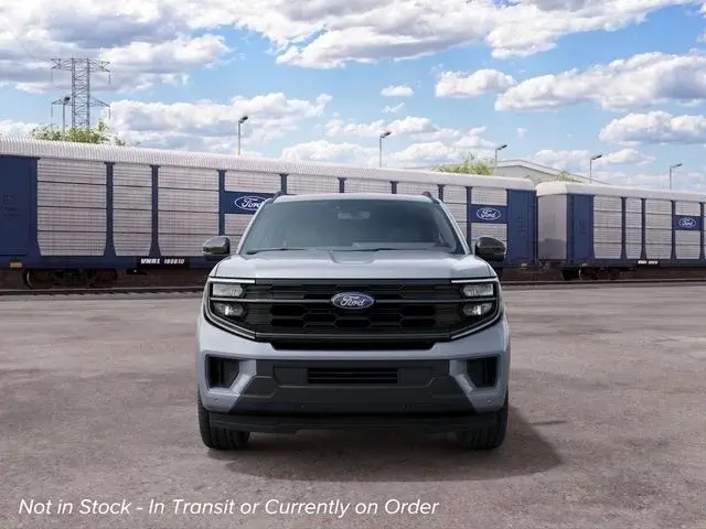 2027 Ford Expedition Active MAX 4x4 photo 3