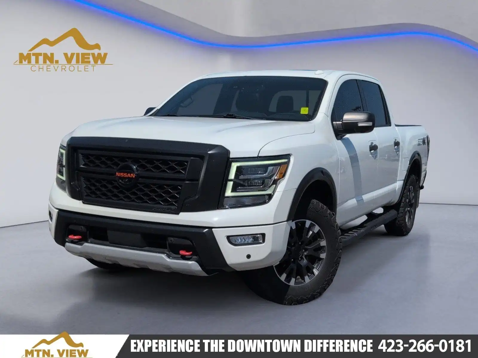 2020 Nissan Titan PRO-4X 4WD Crew Cab's photo