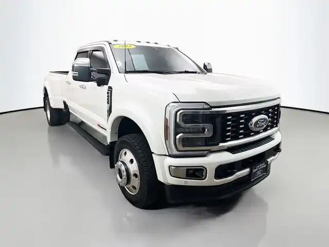 2025 Ford F-450 Platinum 4x4 Crew Cab 8' Box DRW's photo
