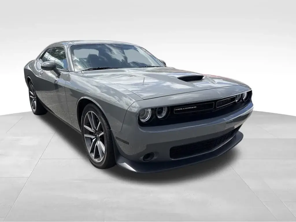 2023 Dodge Challenger R/T photo 3