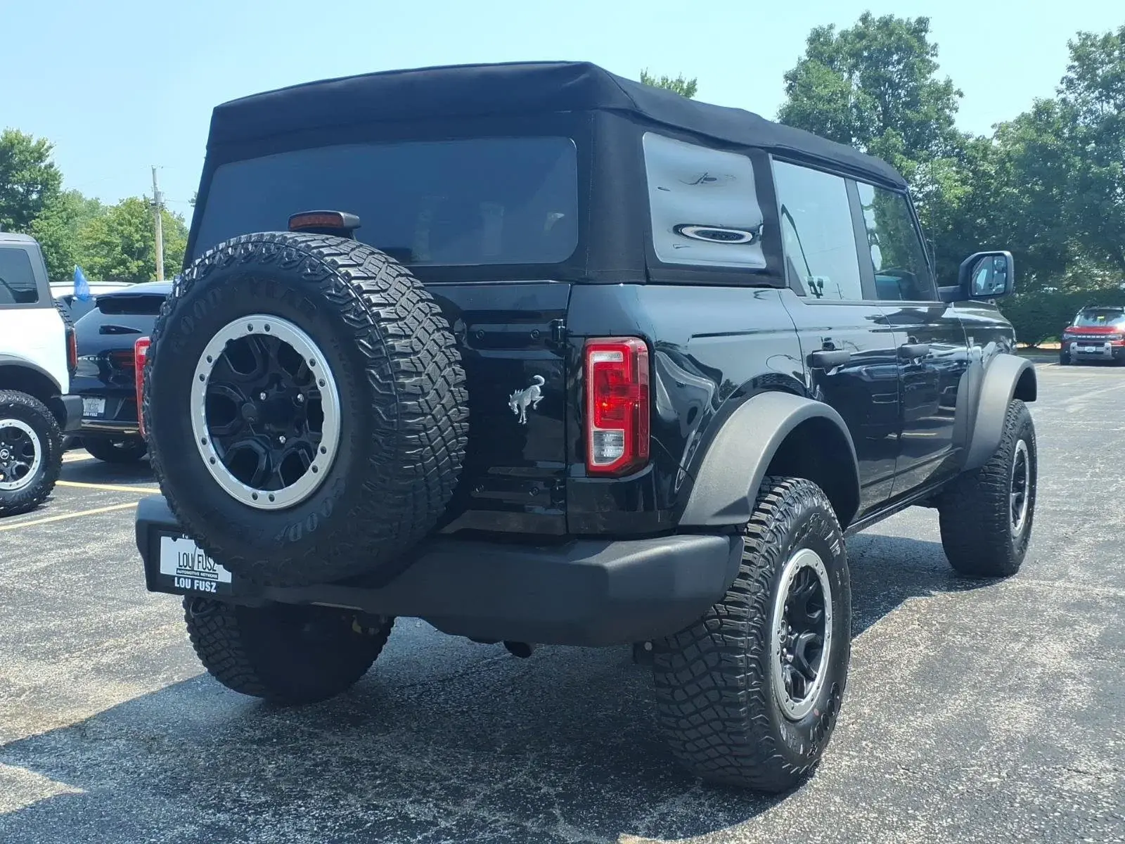 2022 Ford Bronco Base Advanced 4x4 photo 3