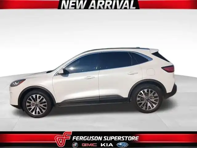 2021 Ford Escape Titanium AWD's photo