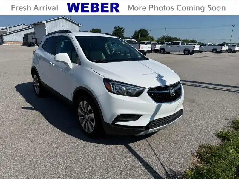 2020 Buick Encore Preferred's photo