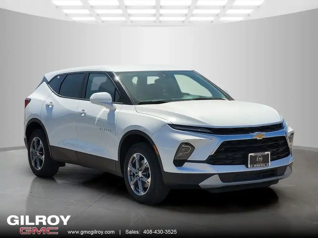 2025 Chevrolet Blazer 2.0T 2LT AWD's photo