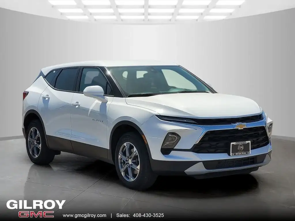 2025 Chevrolet Blazer 2.0T 2LT AWD photo 1