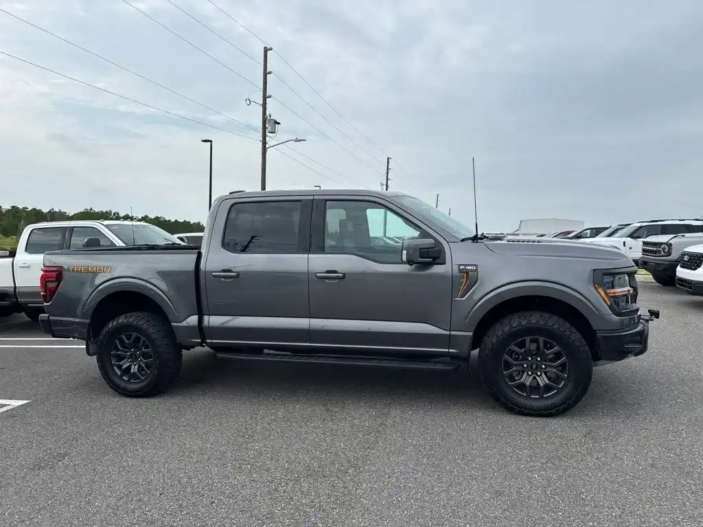 2025 Ford F-150 Tremor 4x4 SuperCrew 5-1/2 Box's photo