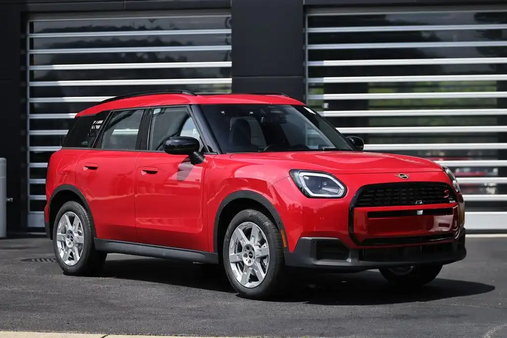2027 MINI Countryman S ALL4's photo