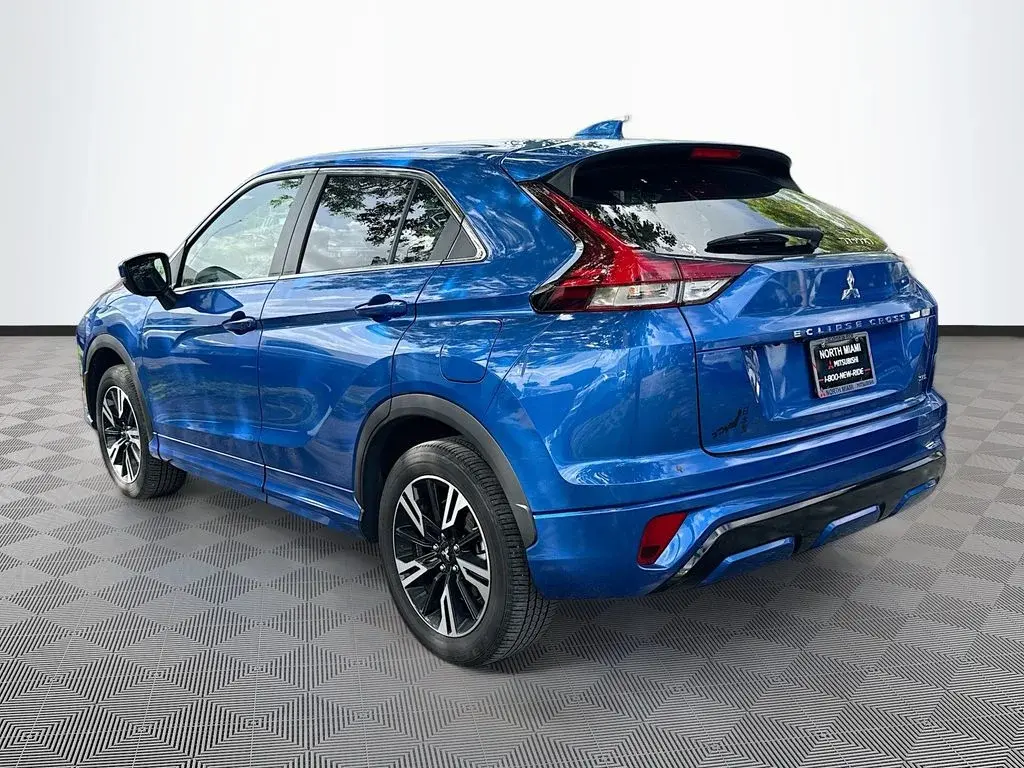 2025 Mitsubishi Eclipse Cross SEL S-AWC photo 5
