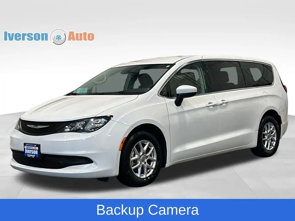2023 Chrysler Voyager LX photo 5