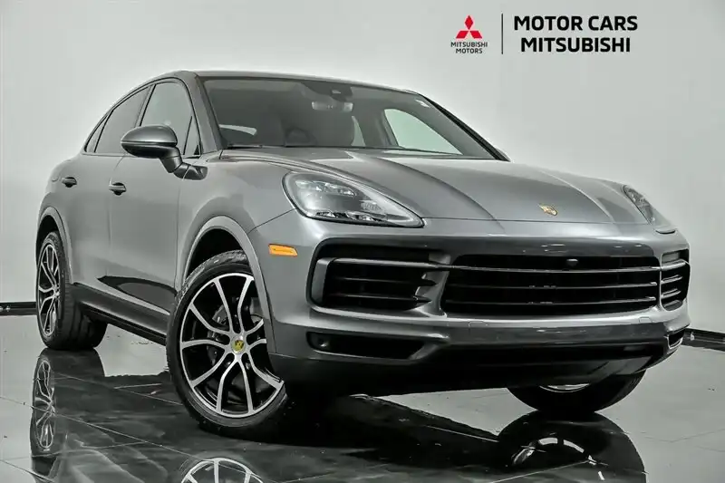 2021 Porsche Cayenne Base's photo