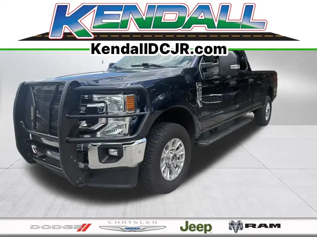 2022 Ford F-250 XLT 4x4 Crew Cab 8' Box's photo