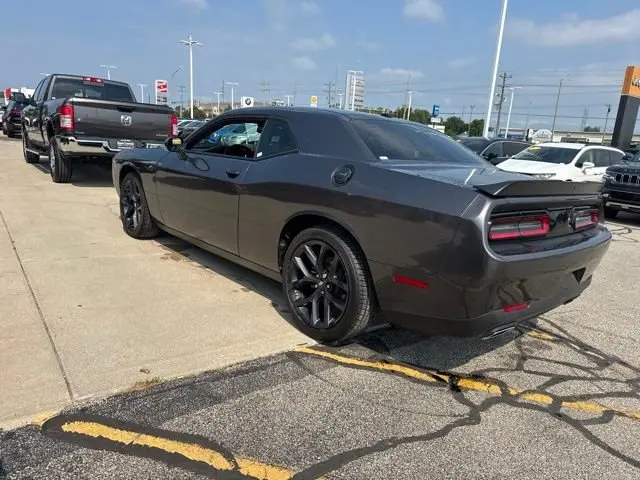 2023 Dodge Challenger SXT Auto photo 4