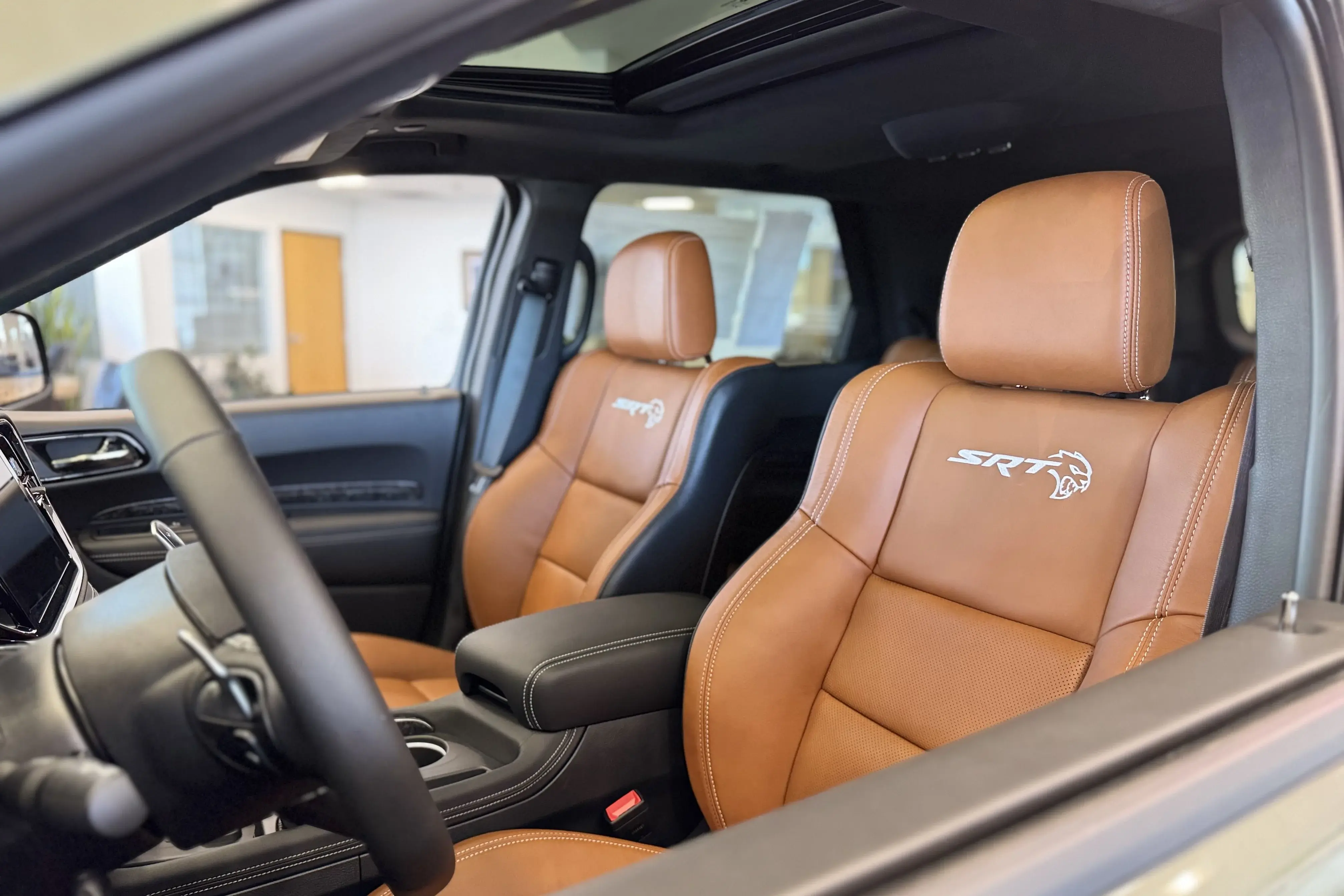 2026 Dodge Durango SRT Hellcat Jailbreak AWD photo 4