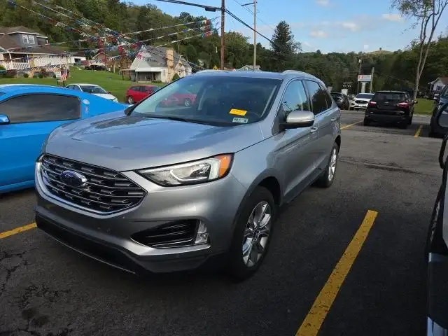 2020 Ford Edge Titanium AWD photo 1