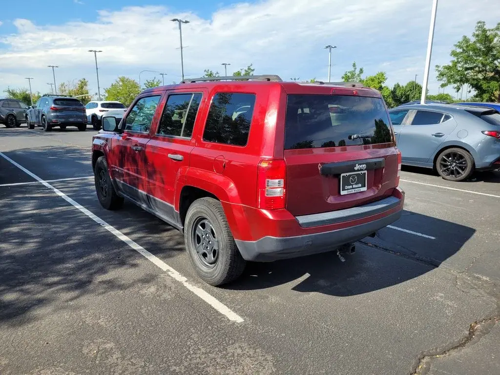 2016 Jeep Patriot Sport photo 4