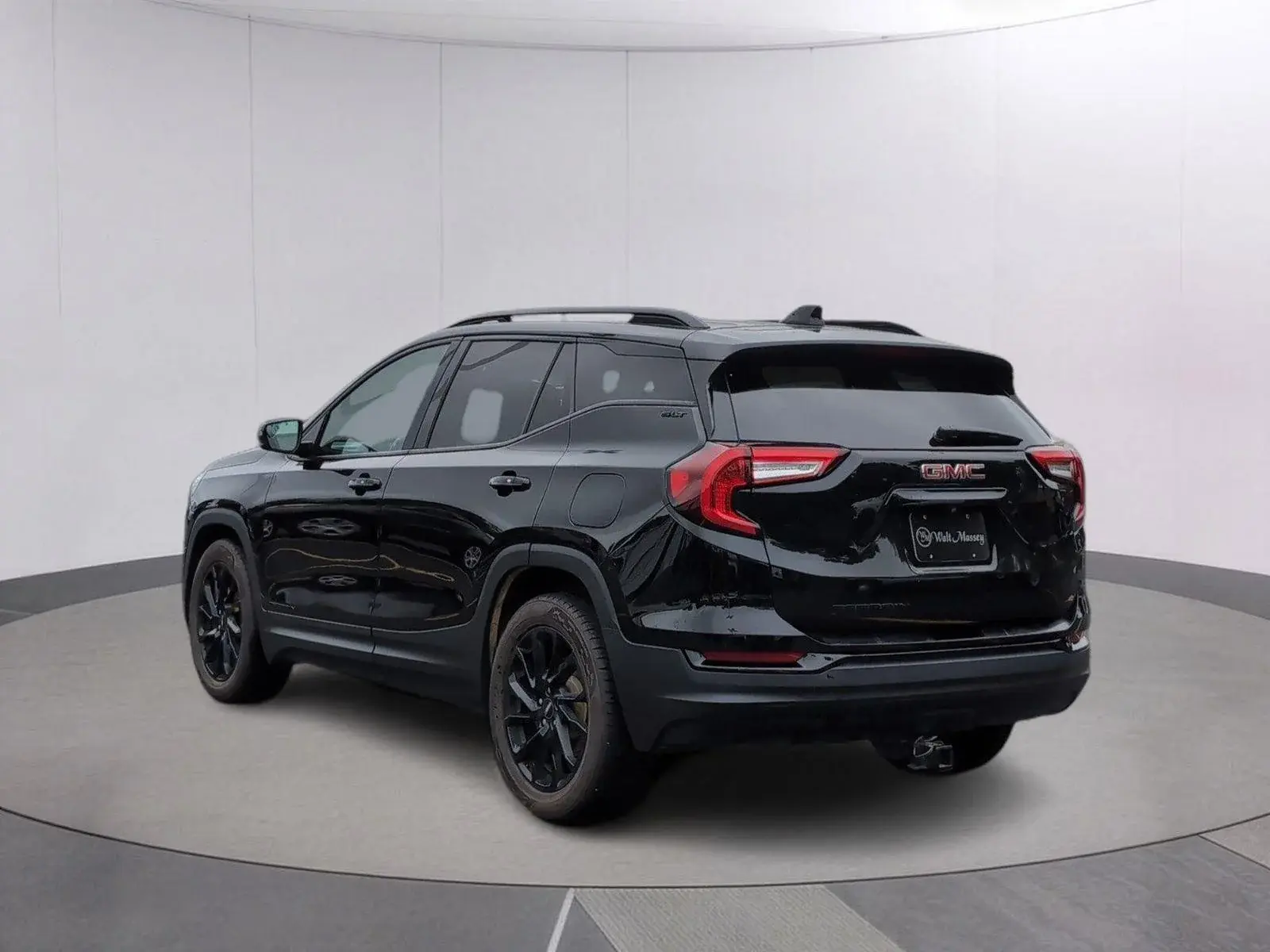 2023 GMC Terrain SLT FWD photo 3