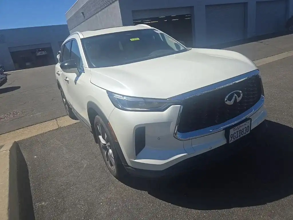 2023 INFINITI QX60 LUXE AWD's photo