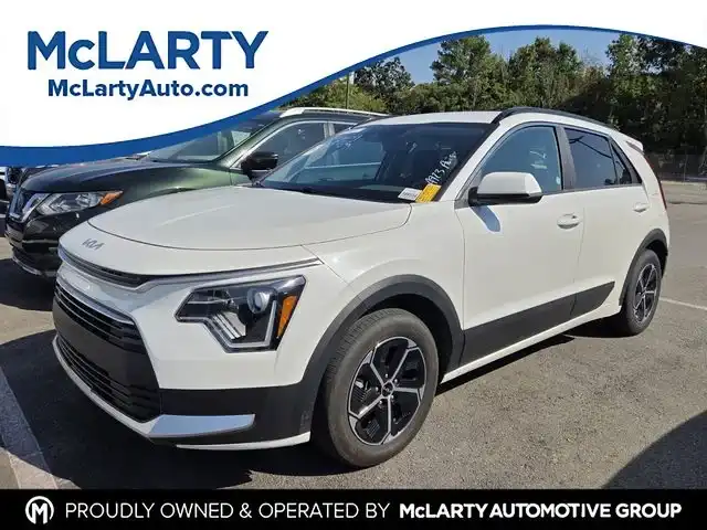 2025 Kia Niro Hybrid LX's photo