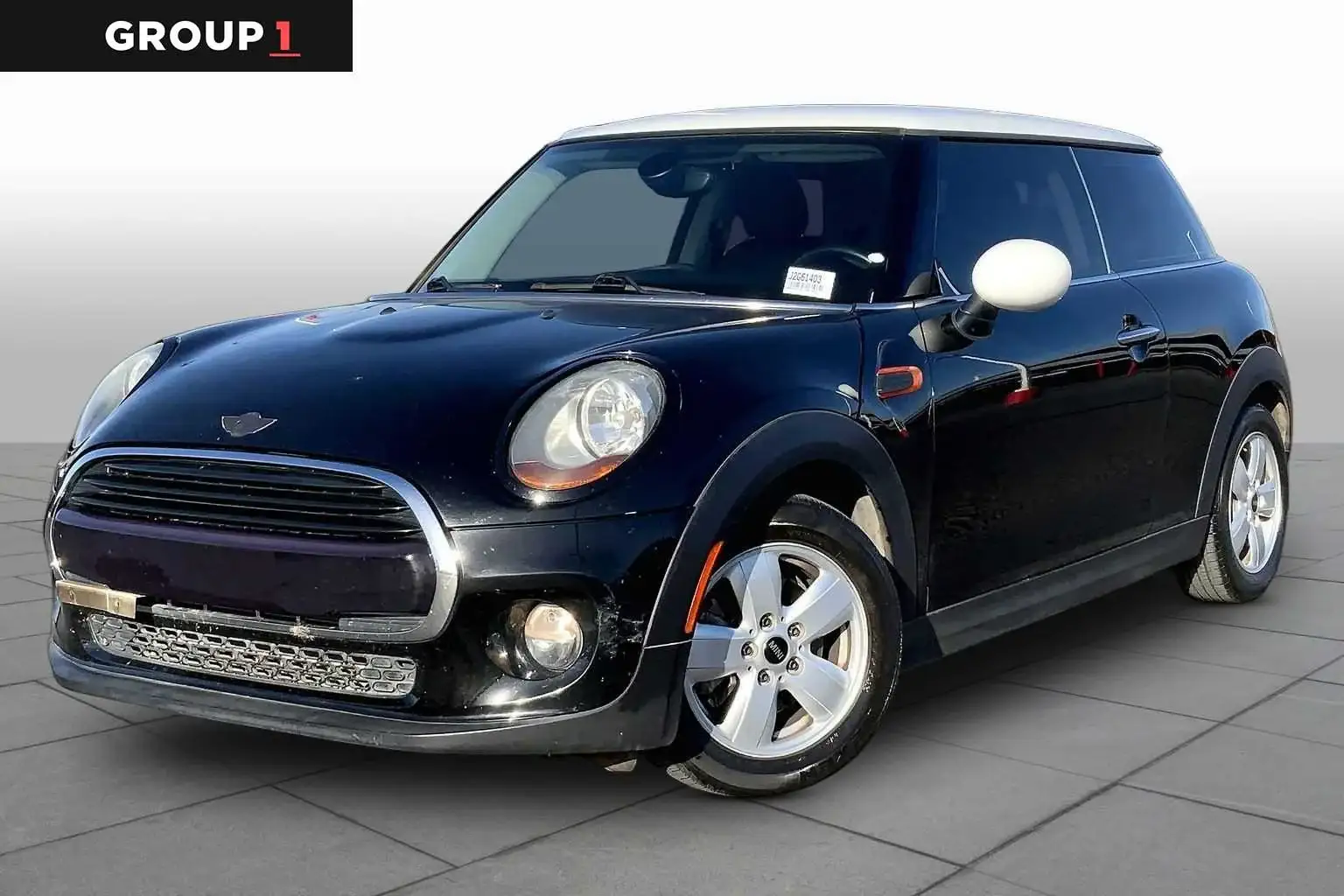 2018 MINI Cooper Base photo 1