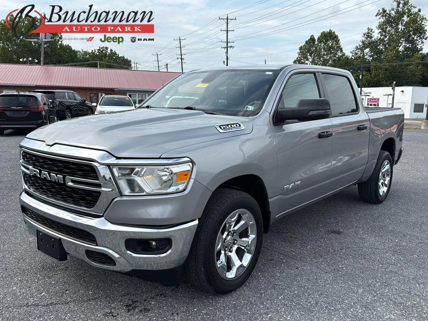 2023 RAM 1500 Big Horn/Lone Star 4WD Crew Cab 5'7's photo