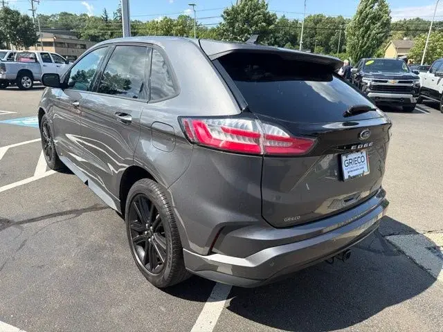 2024 Ford Edge ST-Line AWD photo 5