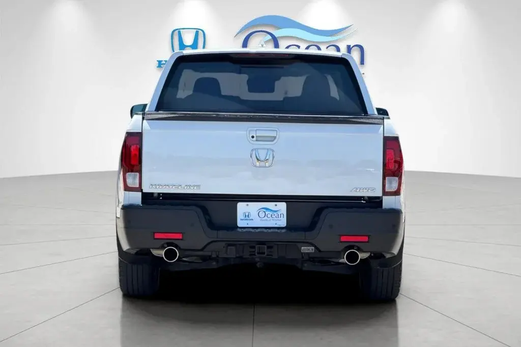 2023 Honda Ridgeline RTL-E AWD photo 5