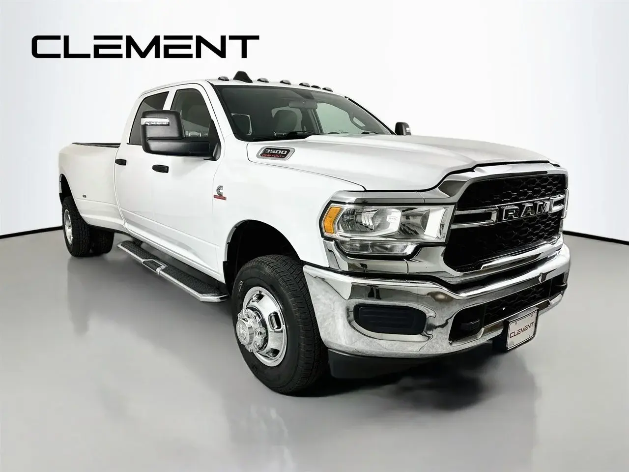 2024 RAM 3500 Tradesman 4X4 Crew Cab LWB photo 5