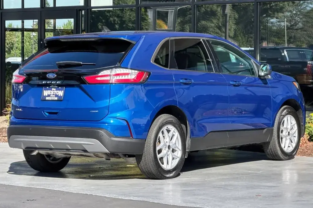 2024 Ford Edge SEL AWD photo 4