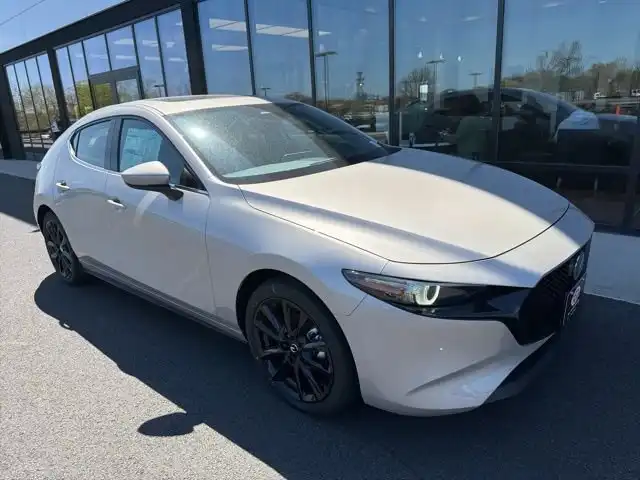 2026 Mazda CX-3 Premium MT 5-Door SKYACTIV's photo