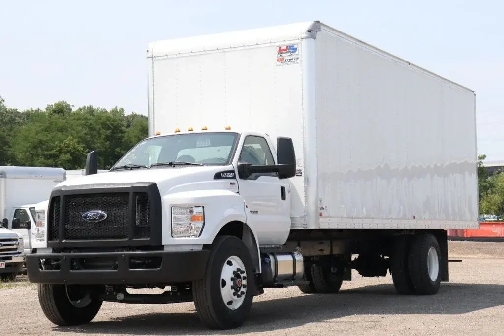 2027 Ford F-750 undefined photo 5