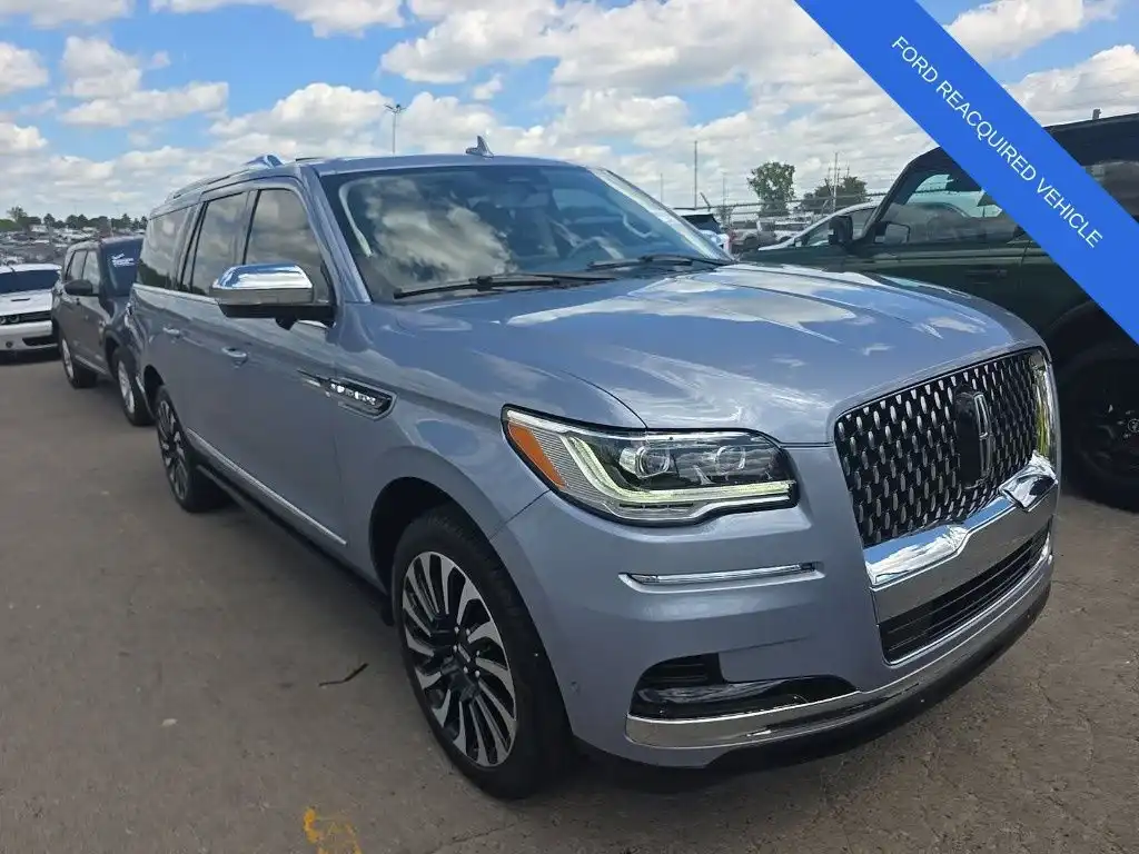 2024 Lincoln Navigator Black Label L 4WD's photo