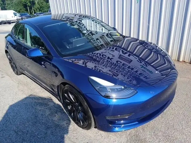 2023 Tesla Model 3 Performance photo 1