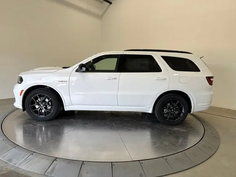 2027 Dodge Durango HEMI V8 GT AWD Plus photo 4