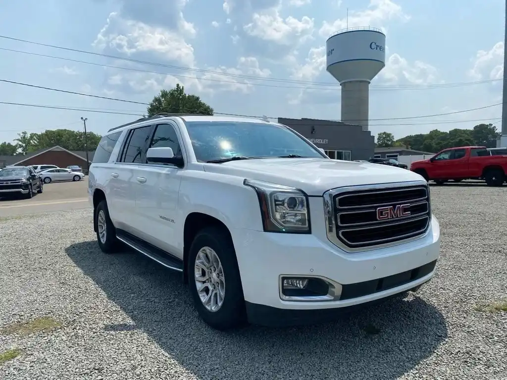 2017 GMC Yukon 4WD SLT's photo