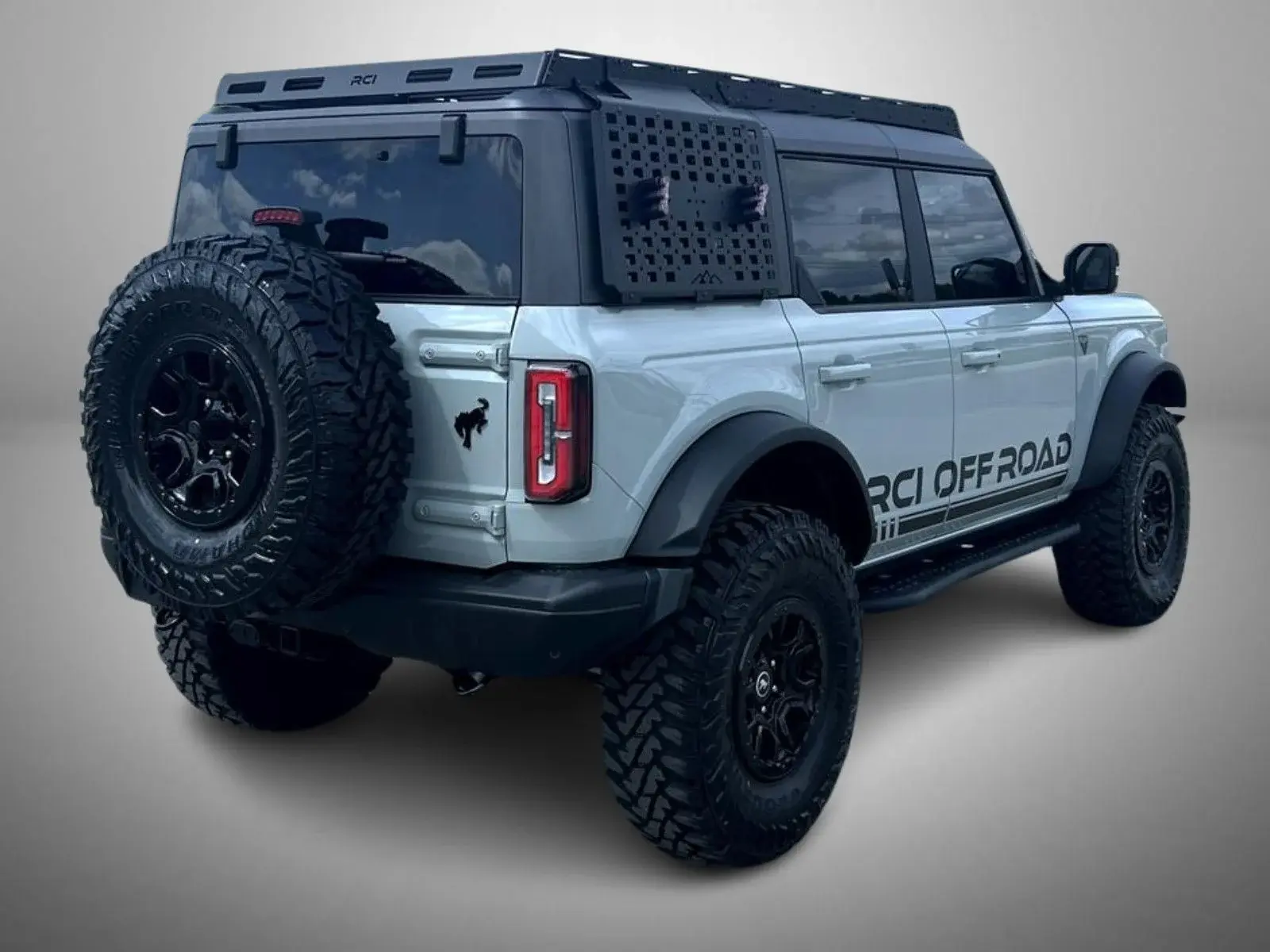 2021 Ford Bronco First Edition Advanced 4x4 photo 5