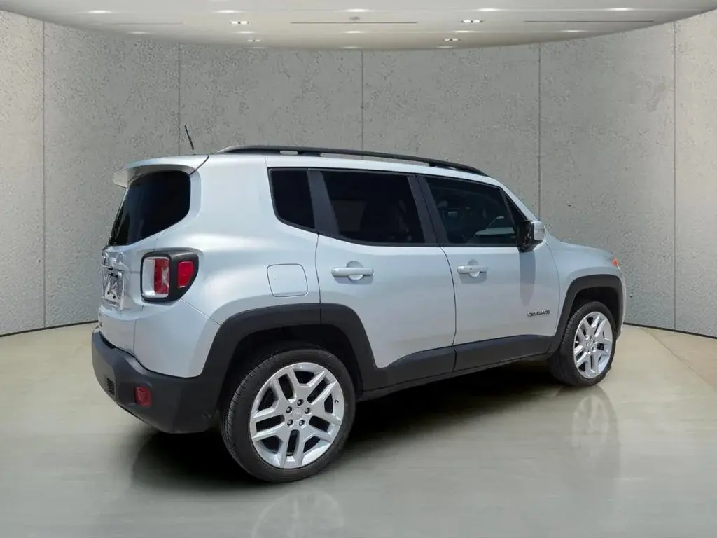 2021 Jeep Renegade Islander 4x4 photo 4