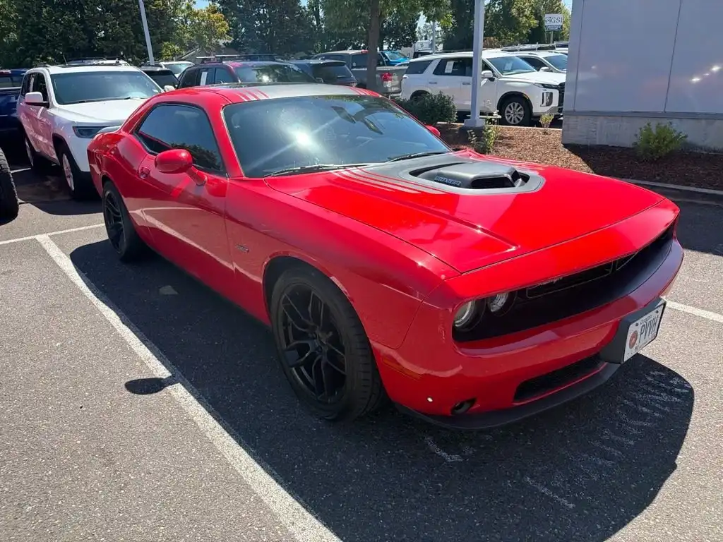 2016 Dodge Challenger R/T Shaker's photo