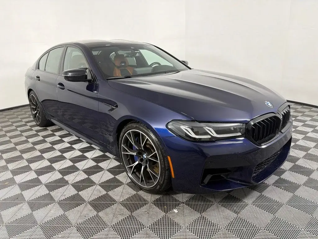2023 BMW M5 Base photo 3
