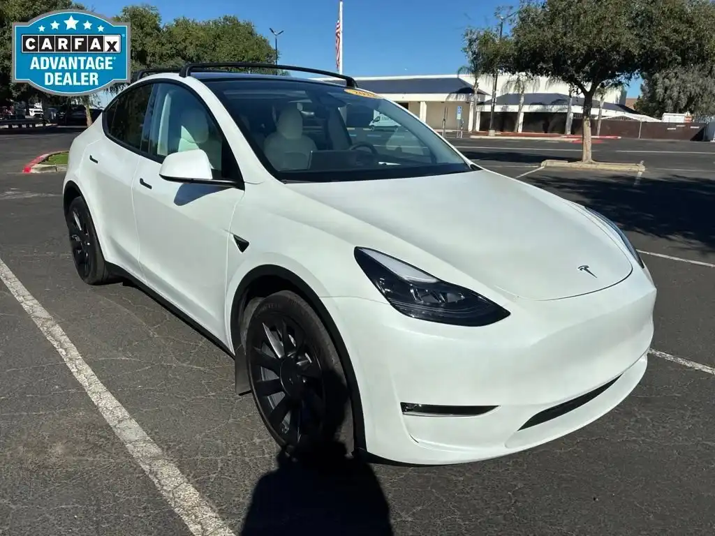 2023 Tesla Model Y Long Range Dual Motor All-Wheel Drive's photo