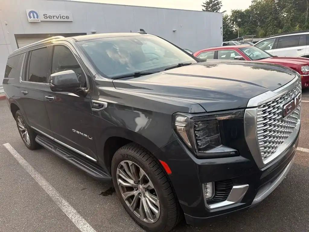2021 GMC Yukon Denali AWD's photo