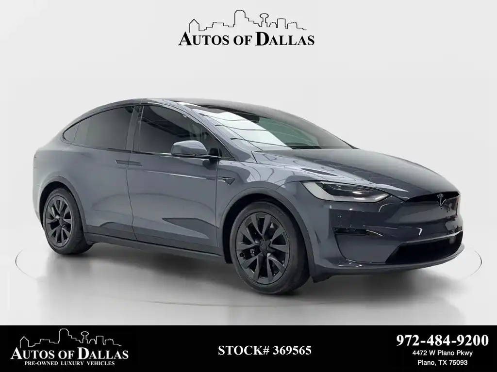 2023 Tesla Model X Long Range's photo