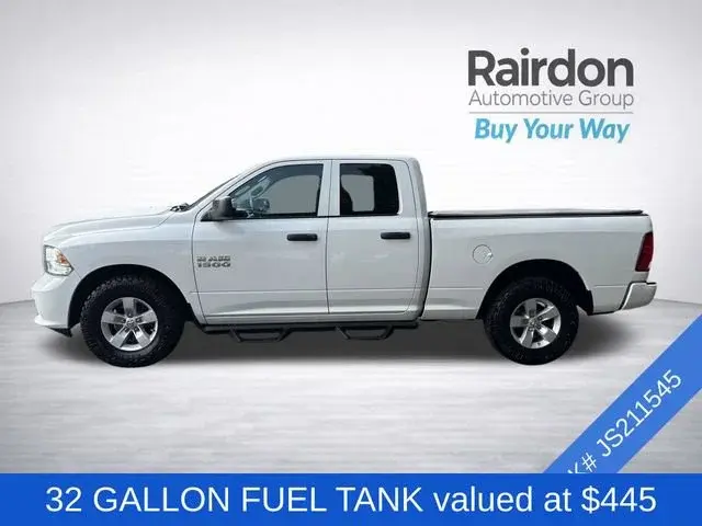 2018 RAM 1500 Express Quad Cab 6'4 photo 4
