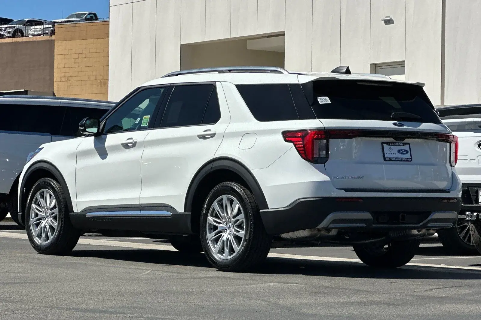 2026 Ford Explorer Platinum photo 5