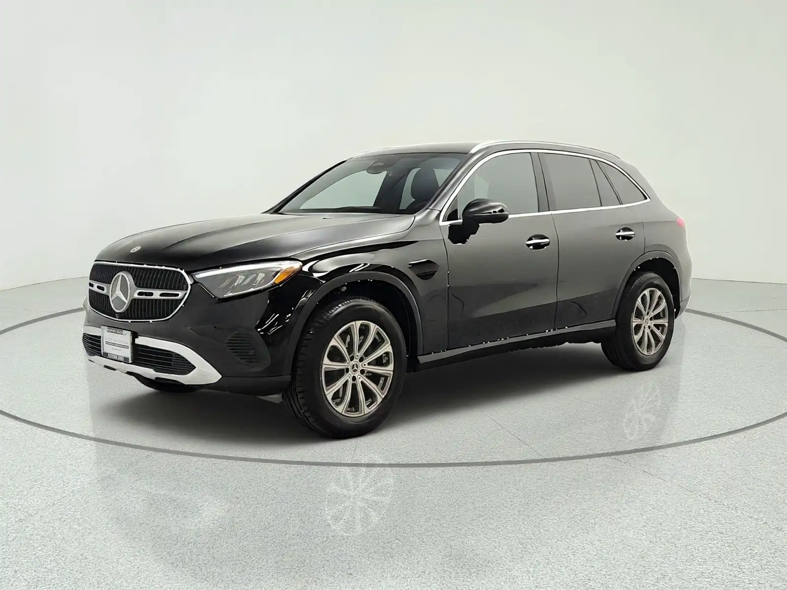 2026 Mercedes-Benz GLC GLC 300's photo