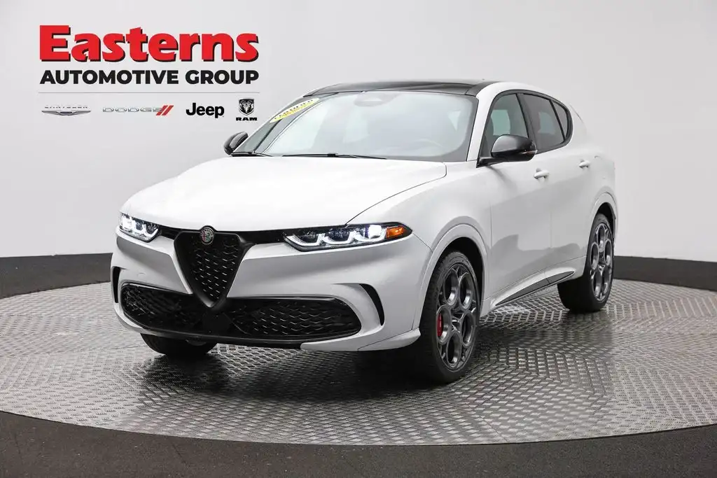 2025 Alfa Romeo Tonale 1.3 Special Edition PHEV's photo