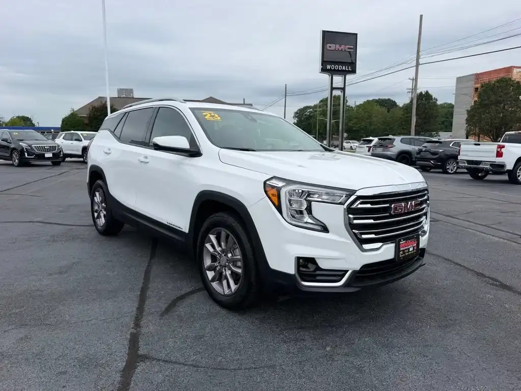 2023 GMC Terrain SLT AWD's photo