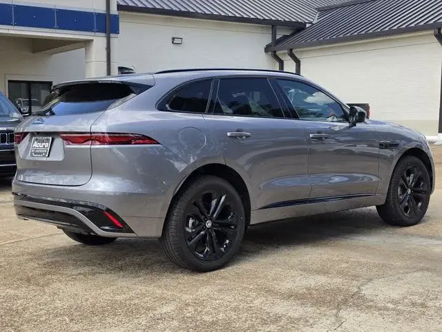 2025 Jaguar F-PACE P250 R-Dynamic S photo 4