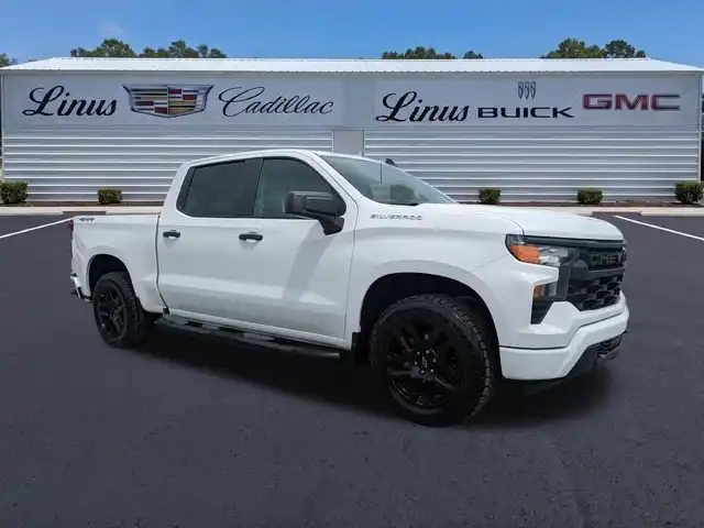 2024 Chevrolet Silverado 1500 Custom 4X4 Crew Cab Short Box's photo