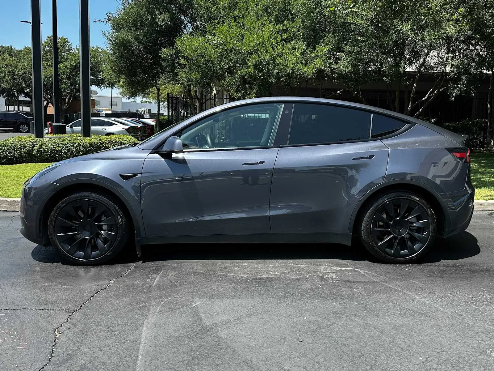 2023 Tesla Model Y Long Range photo 5
