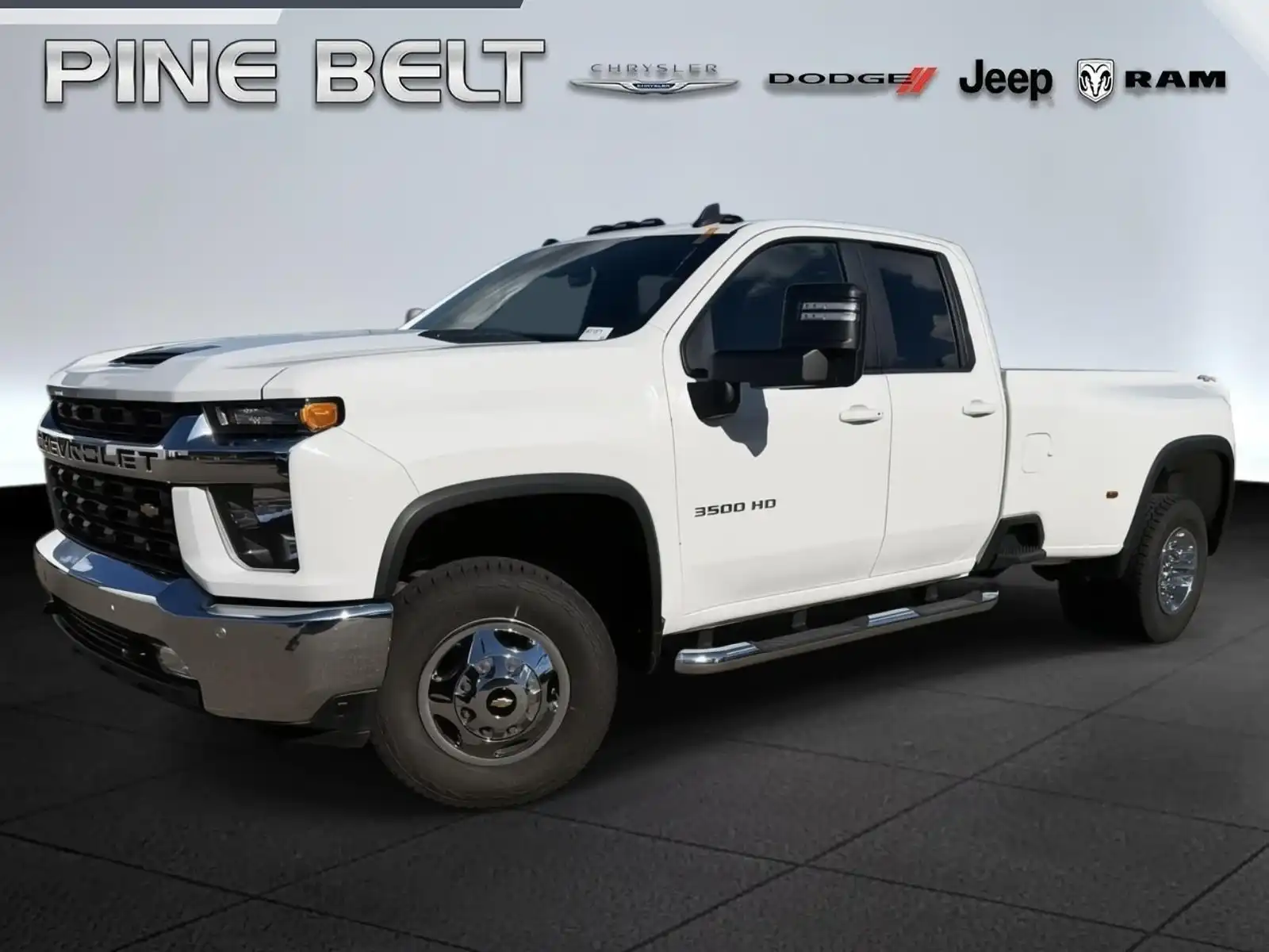 2023 Chevrolet Silverado HD LT 4WD Double Cab Long Box DRW's photo